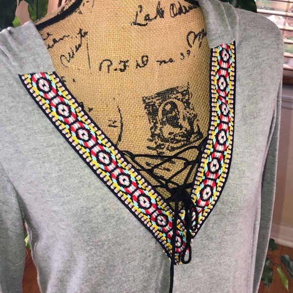 🌟 High Low Hooded lightweight Sweater - Picture 7 of 9